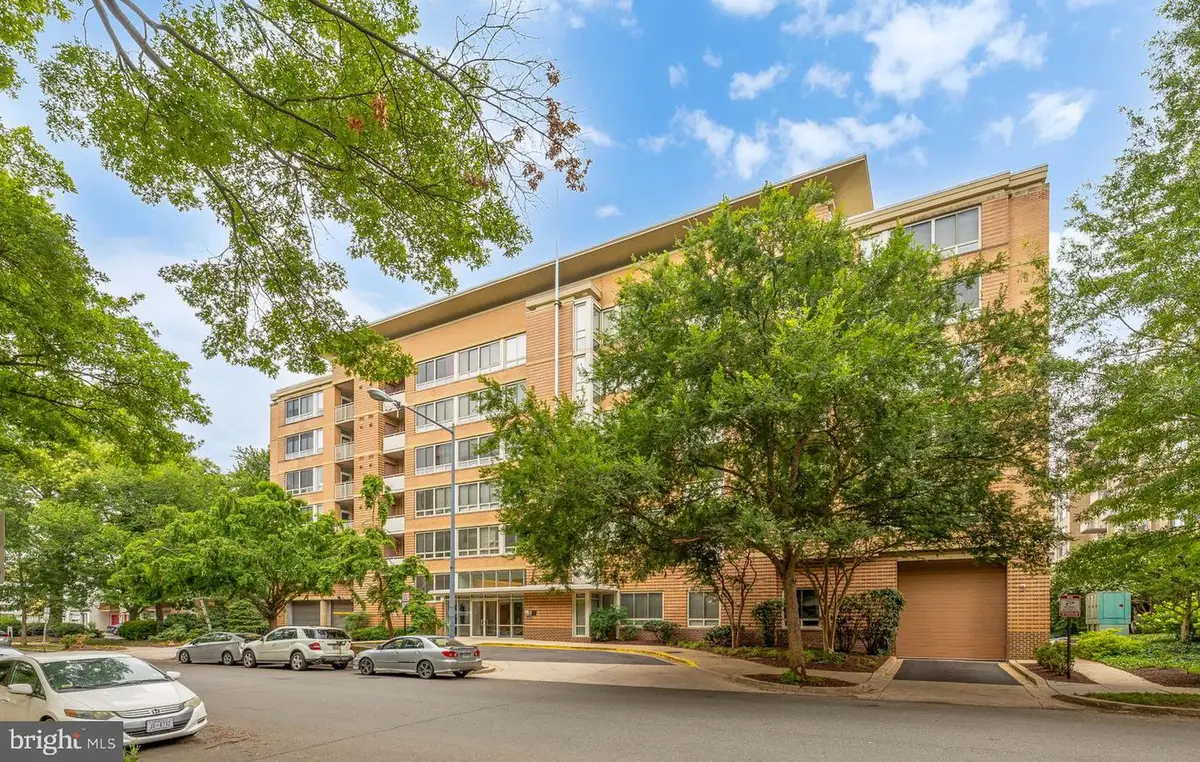350 G St Sw #n323, Washington, DC 20024 - #1