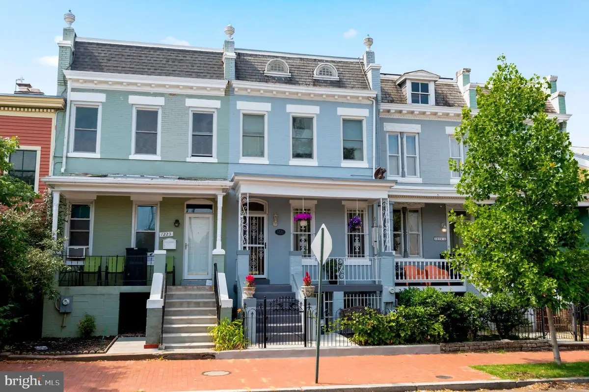 1221 E St Se, Washington, DC 20003 - #1