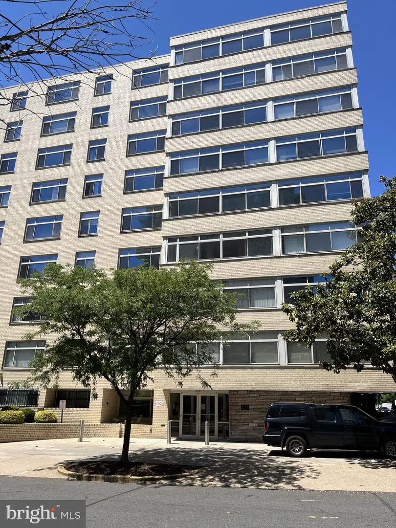 2401 H St Nw #807, Washington, DC 20037 - #1