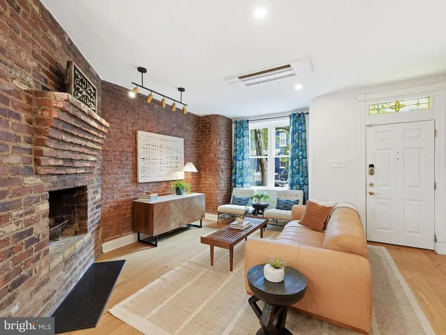 626 Morton Pl Ne, Washington, DC 20002 - #2