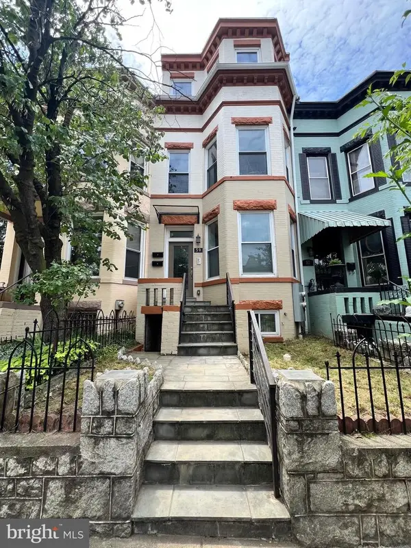 59 R St Ne #1, WASHINGTON, DC 20002