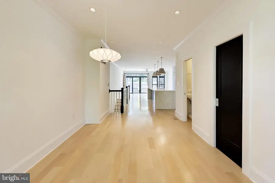 715 K St Ne #1, Washington, DC 20002 - #2