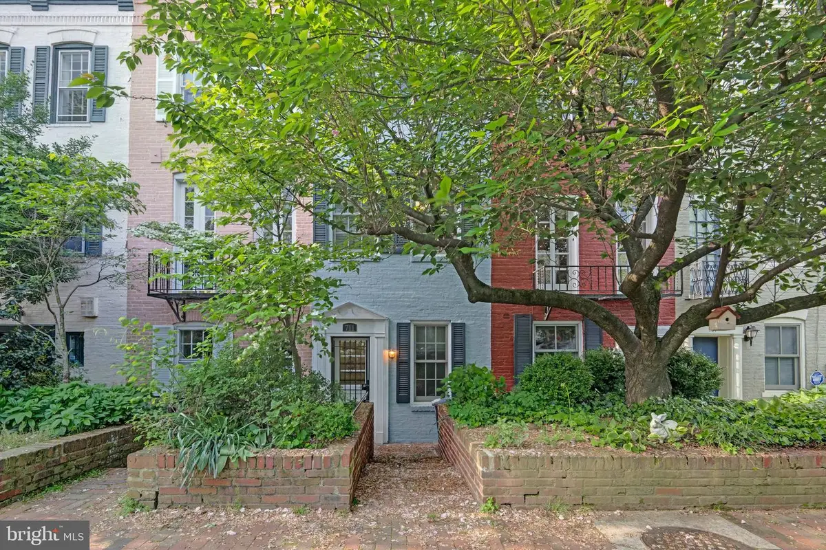 711 A St Ne, Washington, DC 20002 - #1