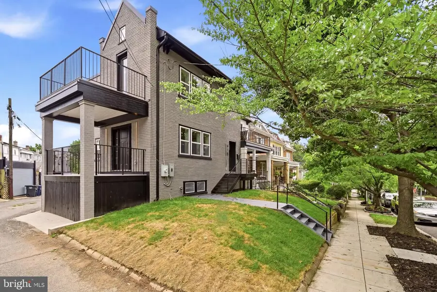 418 Allison St Nw, Washington, DC 20011 - #3