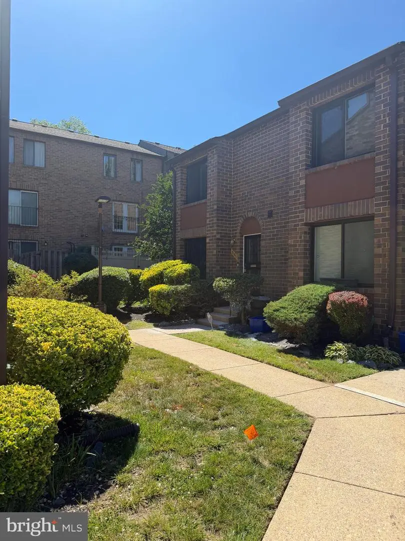 3157 Apple Rd Ne #5, Washington, DC 20018 - #1