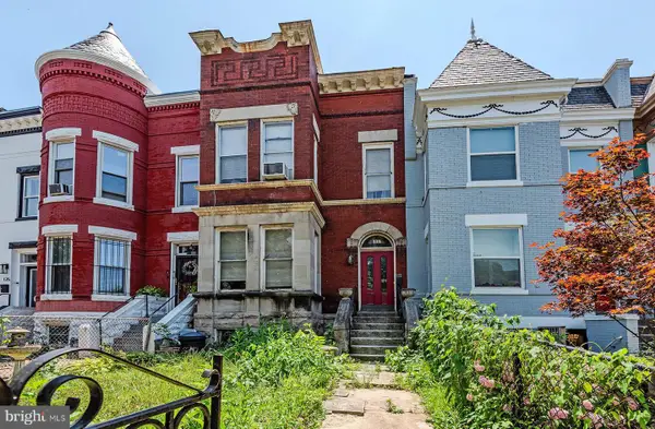 121 R St Ne, WASHINGTON, DC 20002