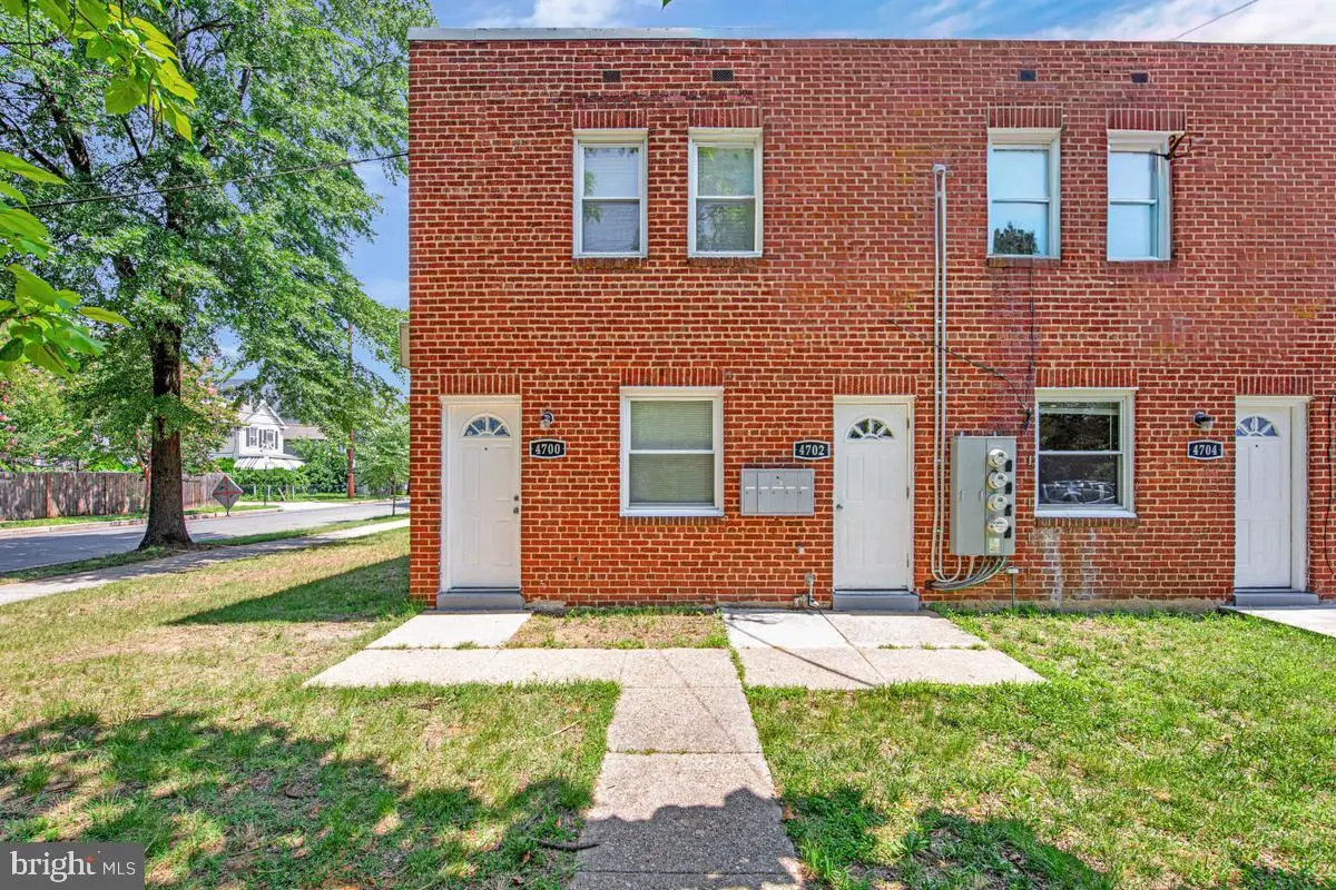 4700-4704 Quarles St Ne, Washington, DC 20019 - #1