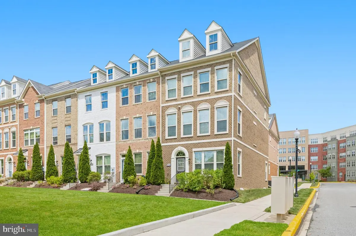 3738 Commodore Joshua Barney Dr Ne, Washington, DC 20018 - #1