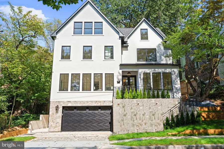 5631 Macarthur Blvd Nw, Washington, DC 20016 - #2