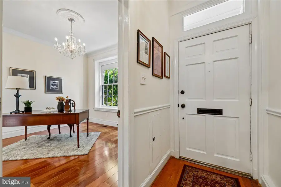 126 E St Se, Washington, DC 20003 - #2