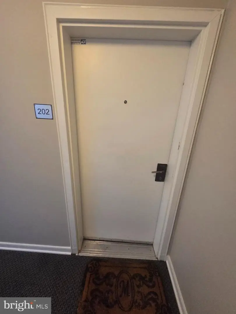 1108 Columbia Rd Nw #202, Washington, DC 20009 - #3