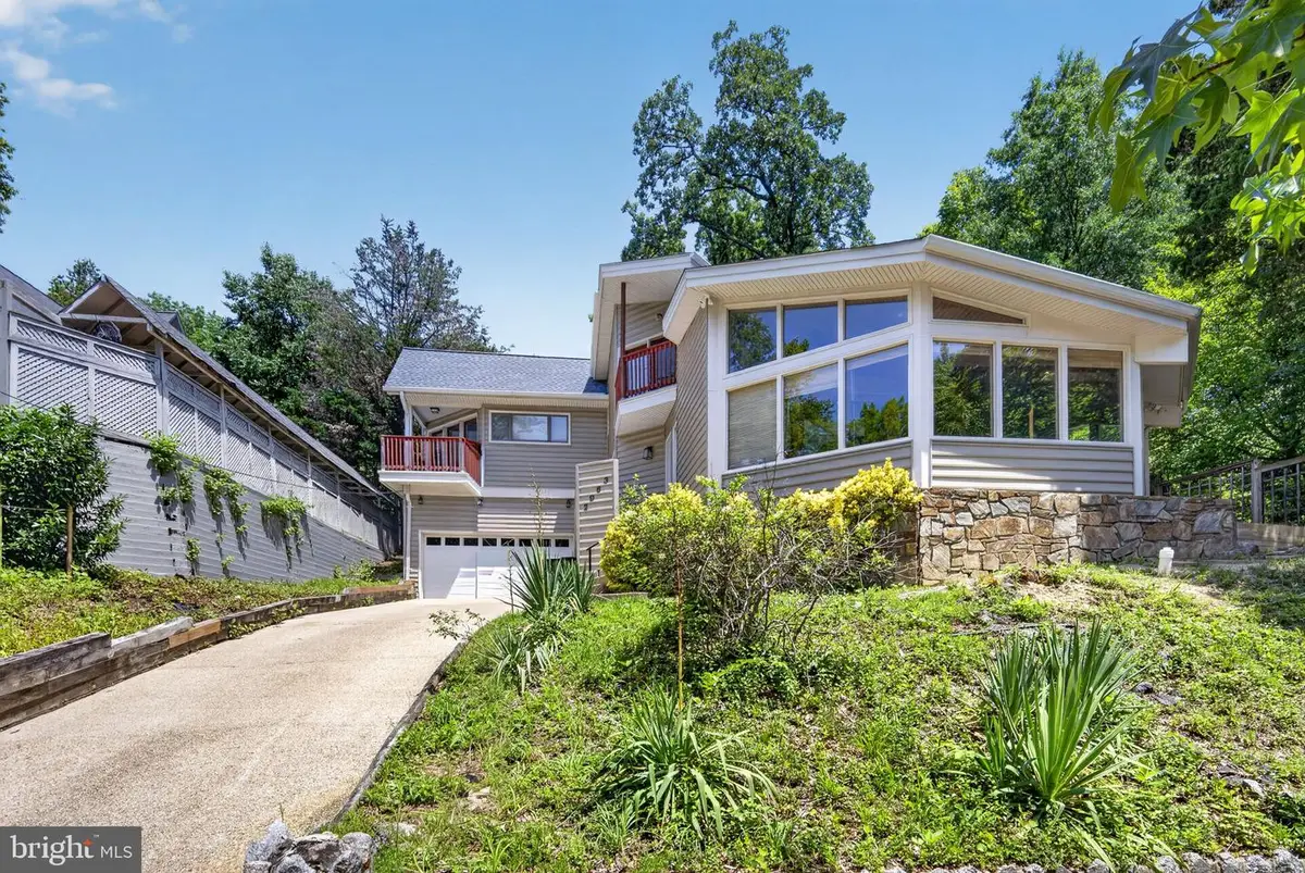2963 Albemarle St Nw, Washington, DC 20008 - #1