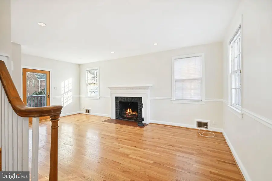 4409 Faraday Pl Nw, Washington, DC 20016 - #3