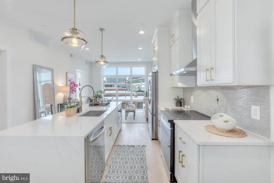 4347 Harrison St Nw #penthouse 8, Washington, DC 20015 - #2