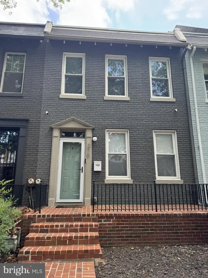 215 15th St Ne, Washington, DC 20002 - #1