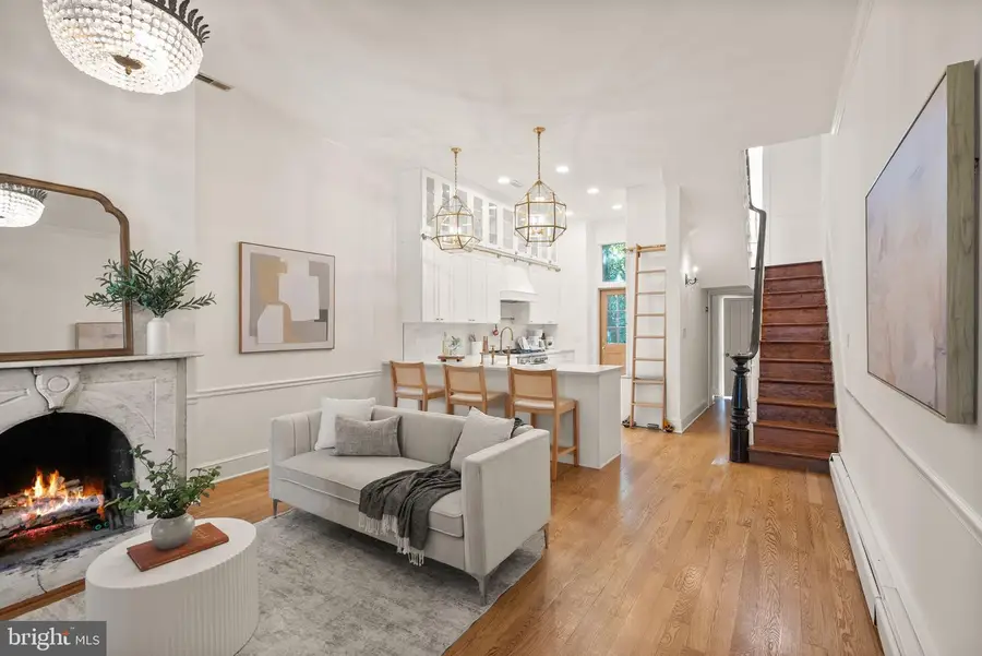 210 4th St Se, Washington, DC 20003 - #3