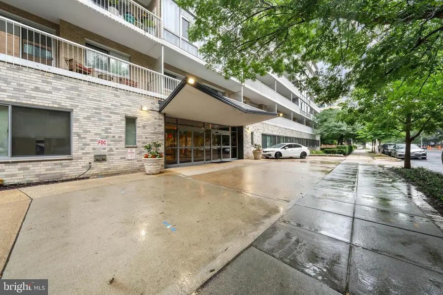 730 24th St Nw #206, Washington, DC 20037 - #2