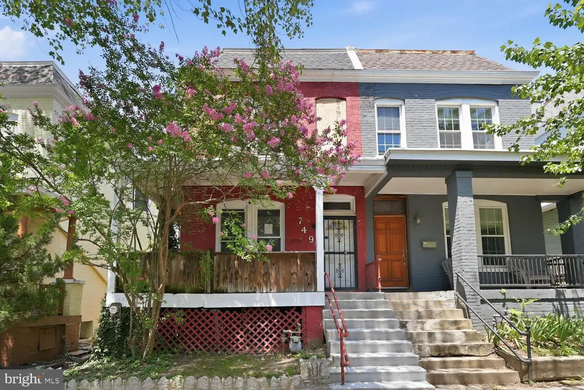 749 Girard St Nw, Washington, DC 20001 - #1