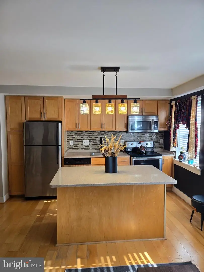 210 Oakwood St Se #304, Washington, DC 20032 - #3