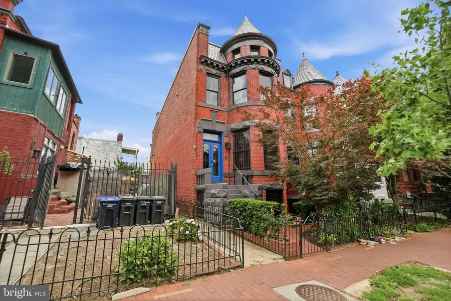 210 8th St Se, Washington, DC 20003 - #3