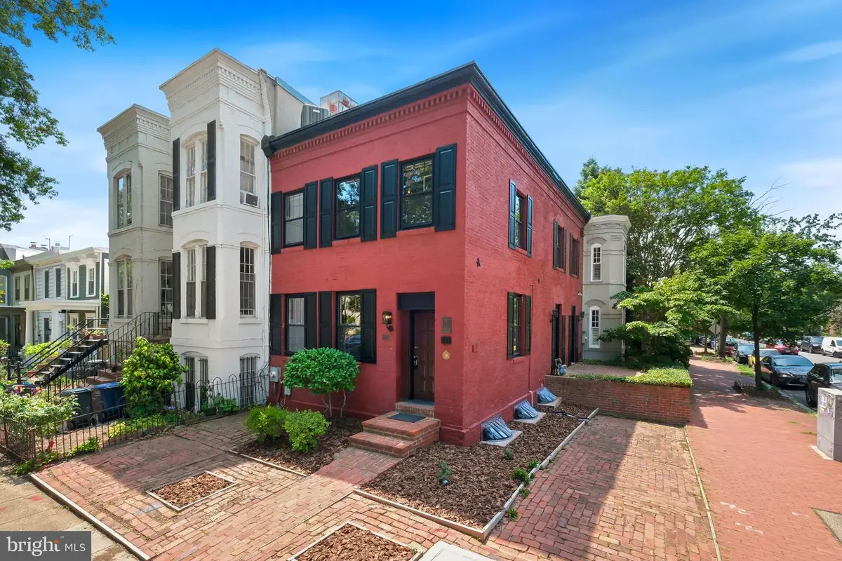 601 E St Se, Washington, DC 20003 - #1