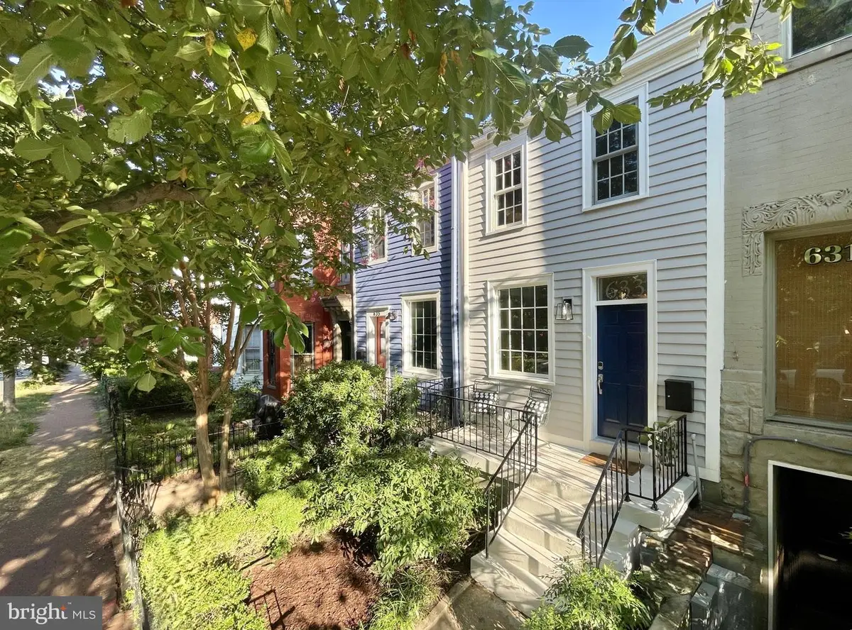633 Constitution Ave Ne, Washington, DC 20002 - #1