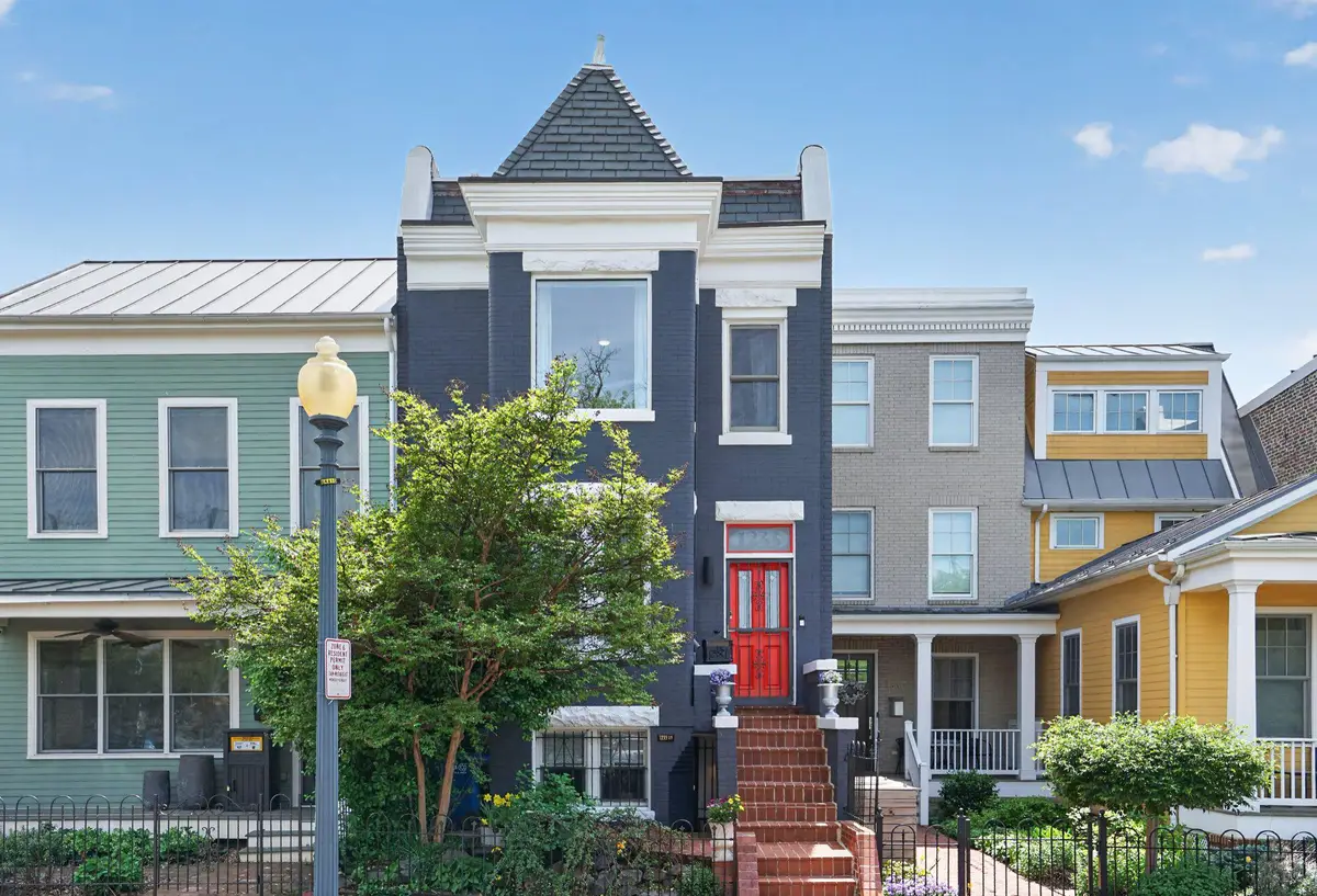 1233 E St Se, Washington, DC 20003 - #1