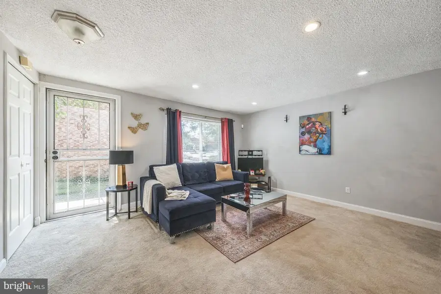 1142 Barnaby Ter Se, Washington, DC 20032 - #2