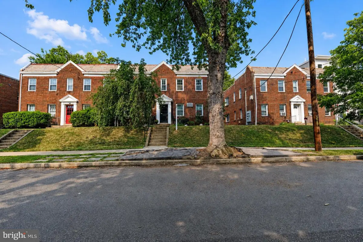 2228 40th St Nw #2, Washington, DC 20007 - #1