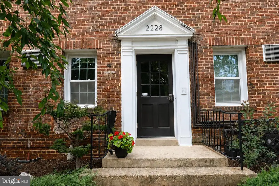 2228 40th St Nw #2, Washington, DC 20007 - #3