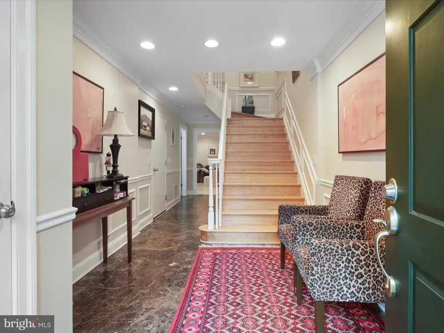 3929 Highwood Ct Nw, Washington, DC 20007 - #3