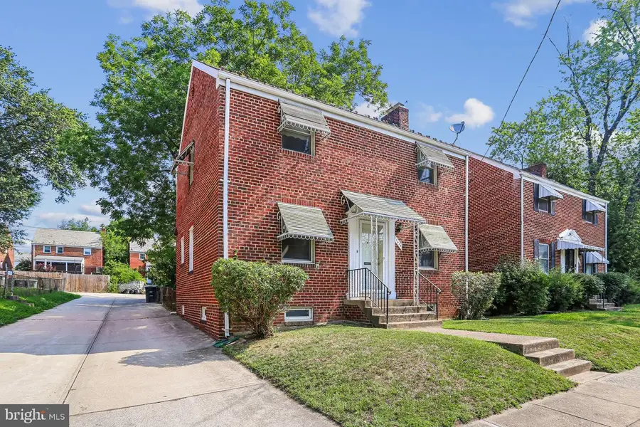 1674 Varnum Pl Ne, Washington, DC 20017 - #2