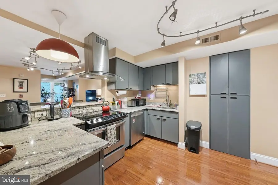 1352 Kenyon St Nw, Washington, DC 20010 - #3