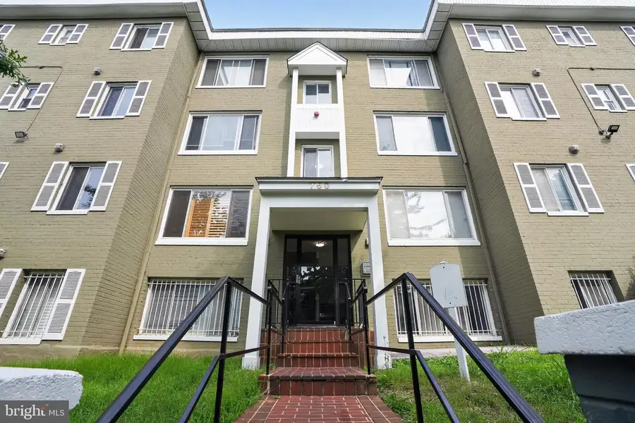 750 Barnaby St Se #t3, Washington, DC 20032 - #2