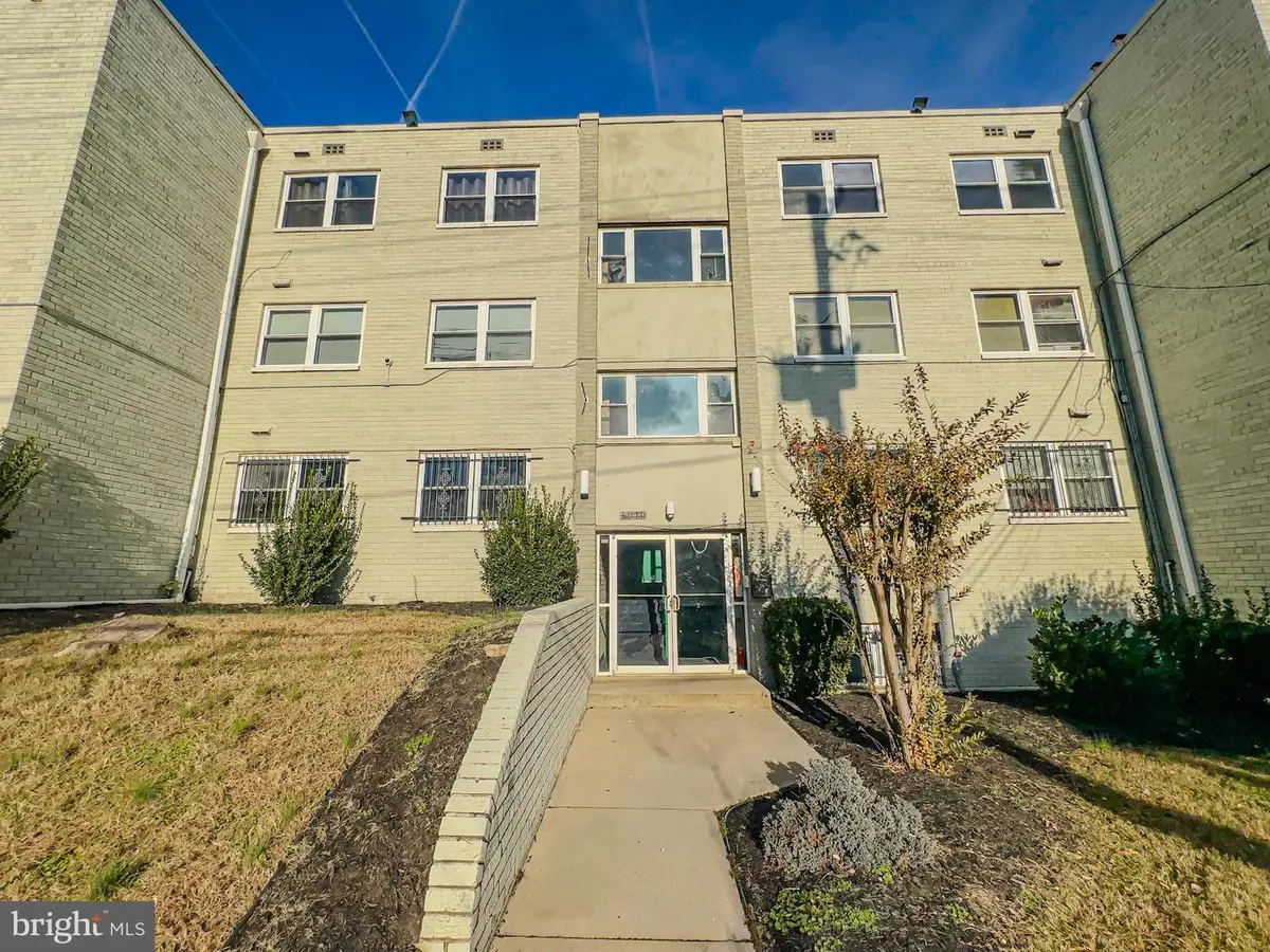 4810 Quarles St Ne #201, Washington, DC 20019 - #1