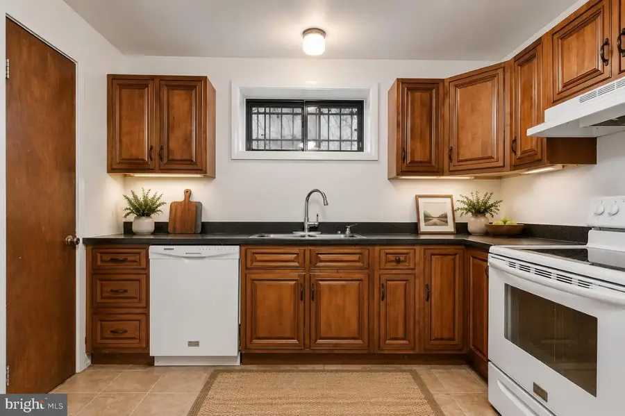 3323 Nash Pl Se, Washington, DC 20020 - #2