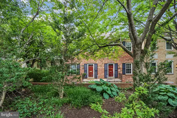 3217 Sutton Pl Nw #a, WASHINGTON, DC 20016