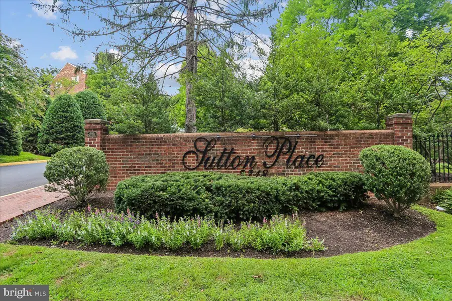 3217 Sutton Pl Nw #a, Washington, DC 20016 - #2
