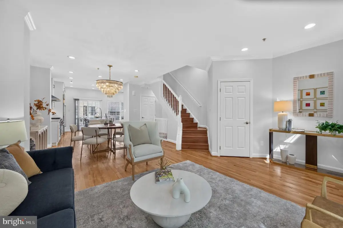 715 G St Sw, Washington, DC 20024 - #1
