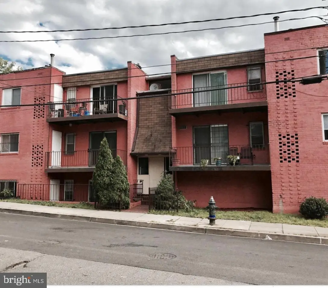 5009 D St Se #202, Washington, DC 20019 - #1