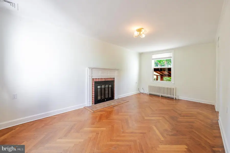 4530 Harrison St Nw, Washington, DC 20015 - #2