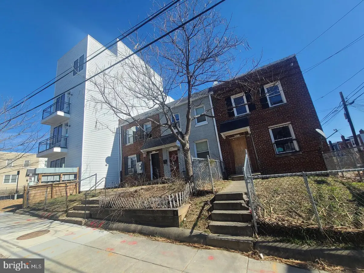 811 18th St Ne, Washington, DC 20002 - #1