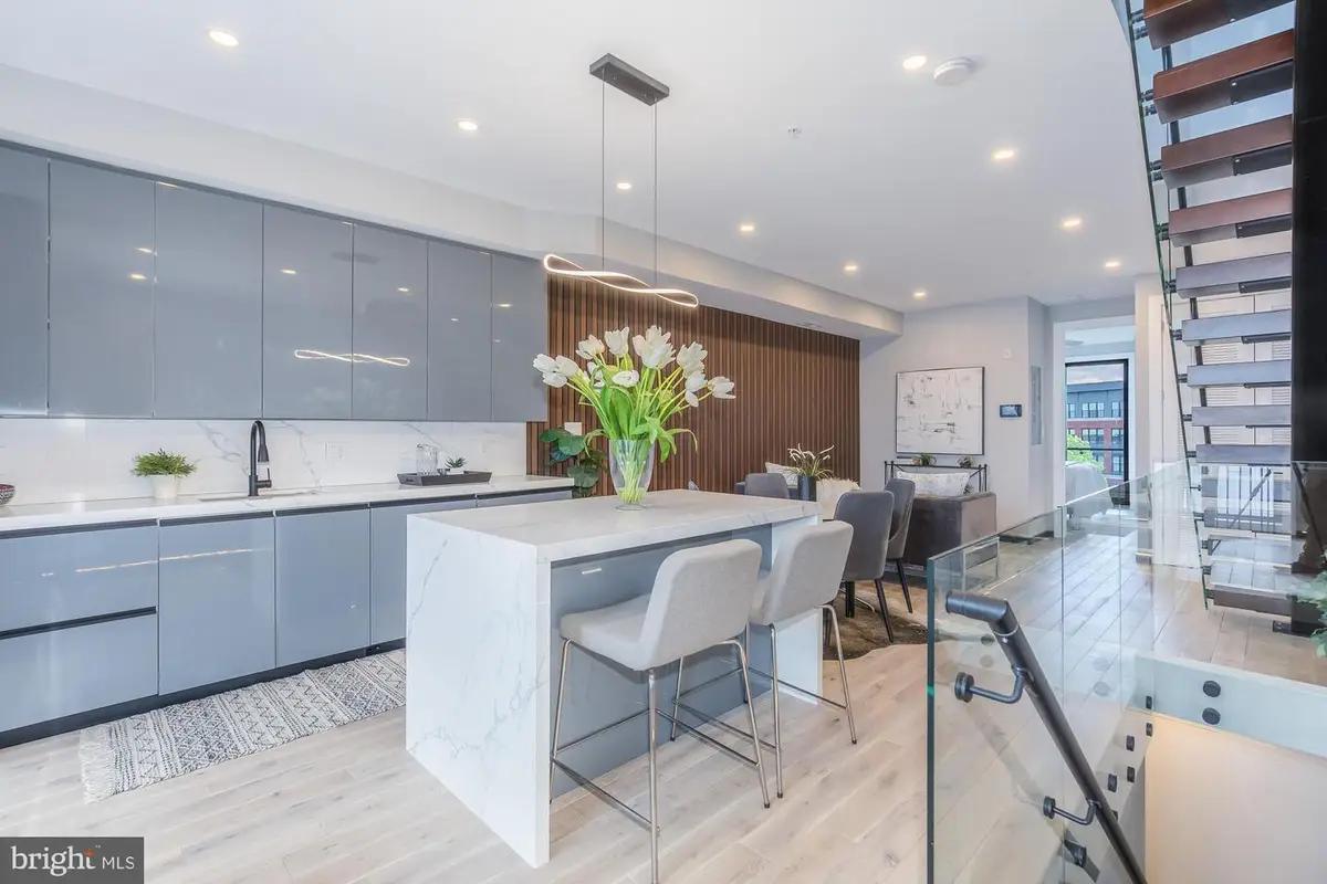 1332 G St Se #3, Washington, DC 20003 - #1