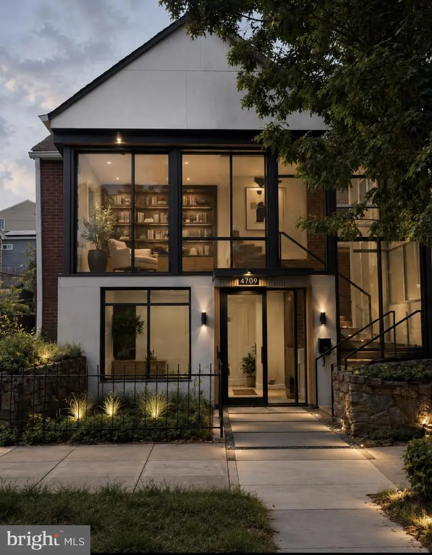 4709 Sheriff Rd Ne, Washington, DC 20019 - #1