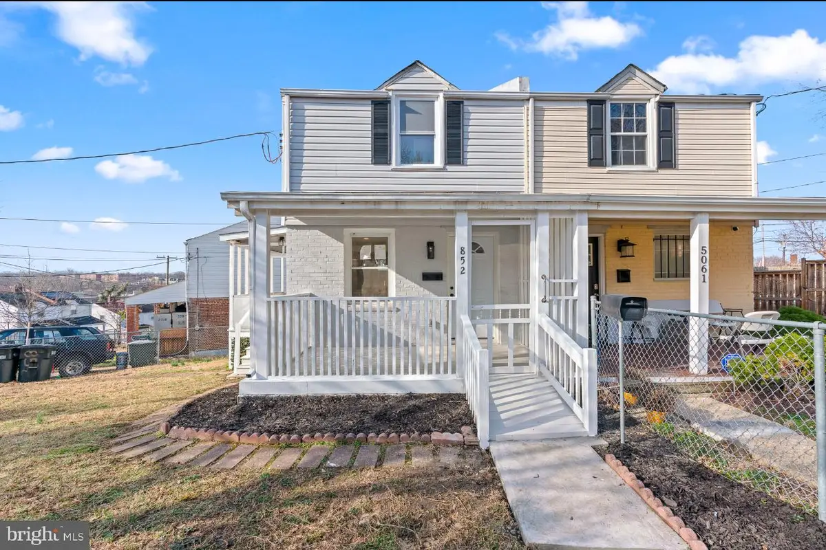 852 50th Pl Ne, Washington, DC 20019 - #1