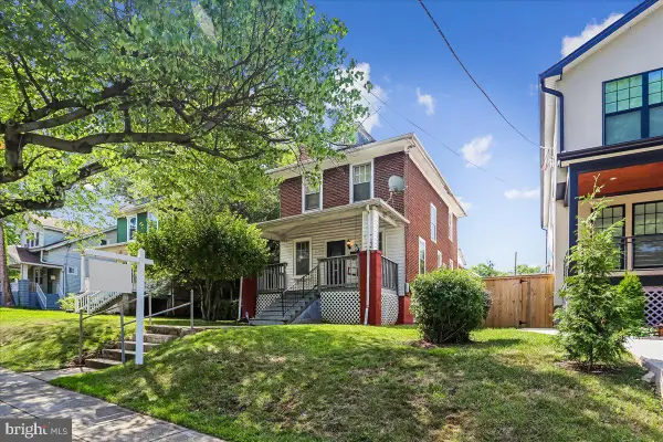 2227 Newton St Ne, WASHINGTON, DC 20018
