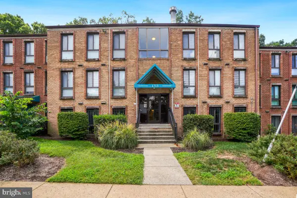 1713 Gainesville St Se #101, WASHINGTON, DC 20020