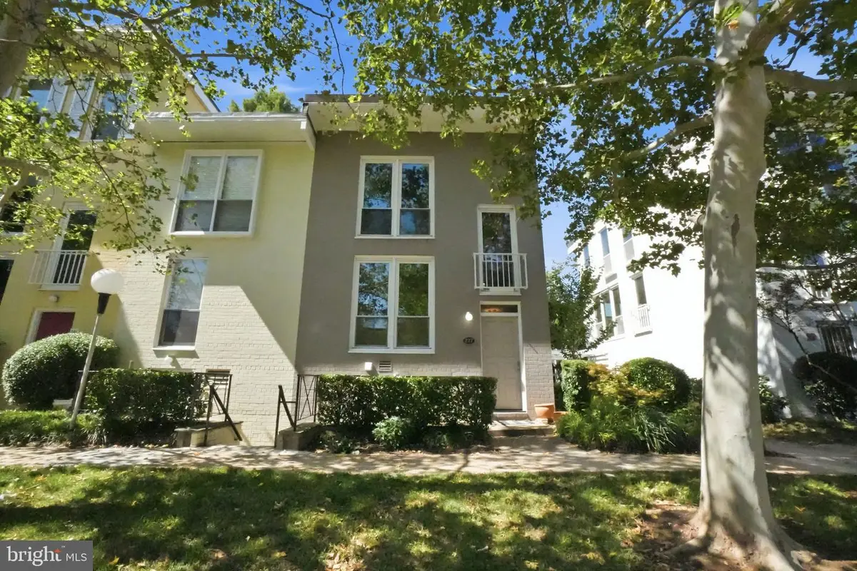 277 G St Sw #142, Washington, DC 20024 - #1