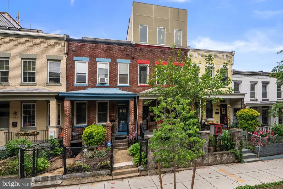 760 Lamont St Nw, Washington, DC 20010 - #2