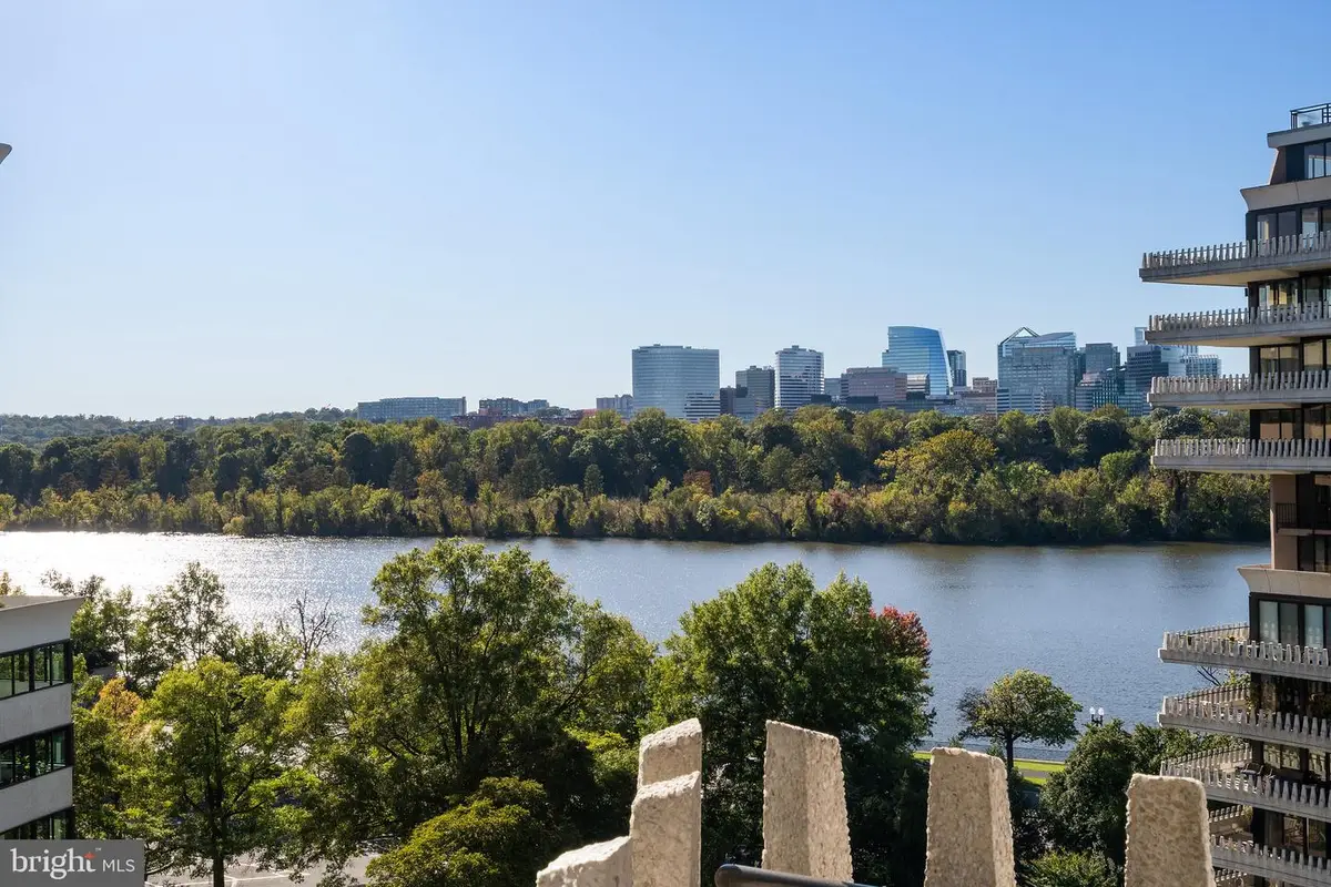 700 New Hampshire Ave Nw #1018, Washington, DC 20037 - #1